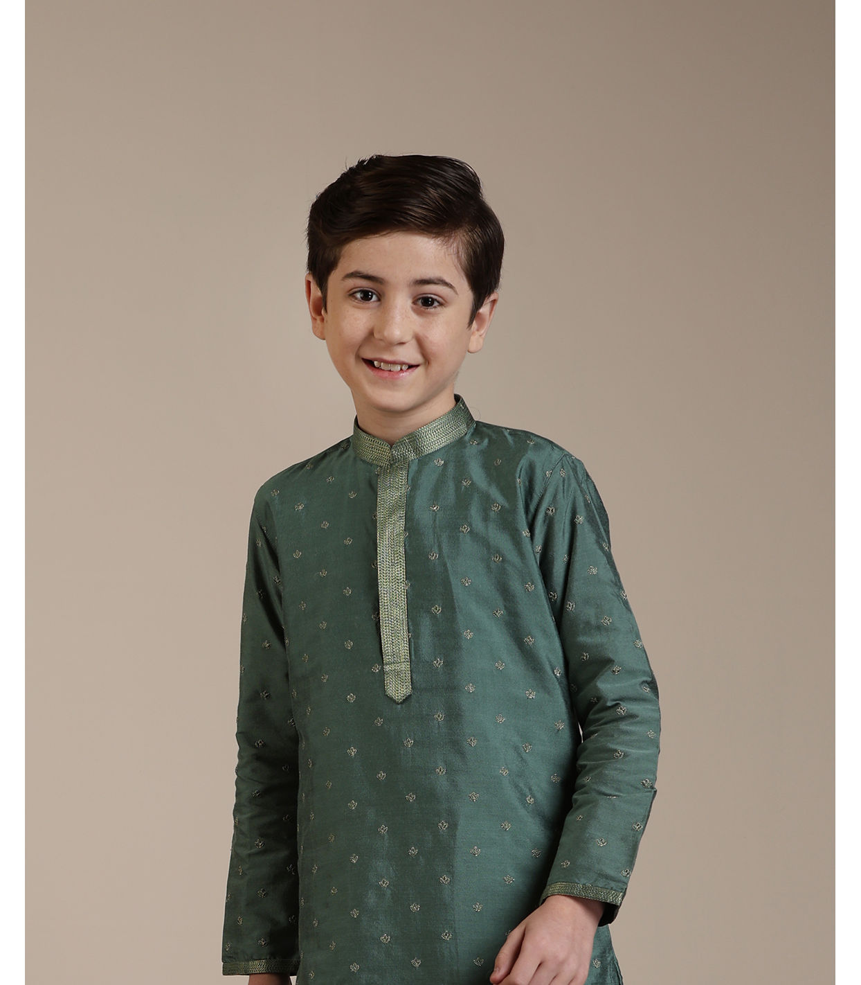 alt message - Manyavar Boys Boys Olive Green Buta Patterned Kurta Set image number 0